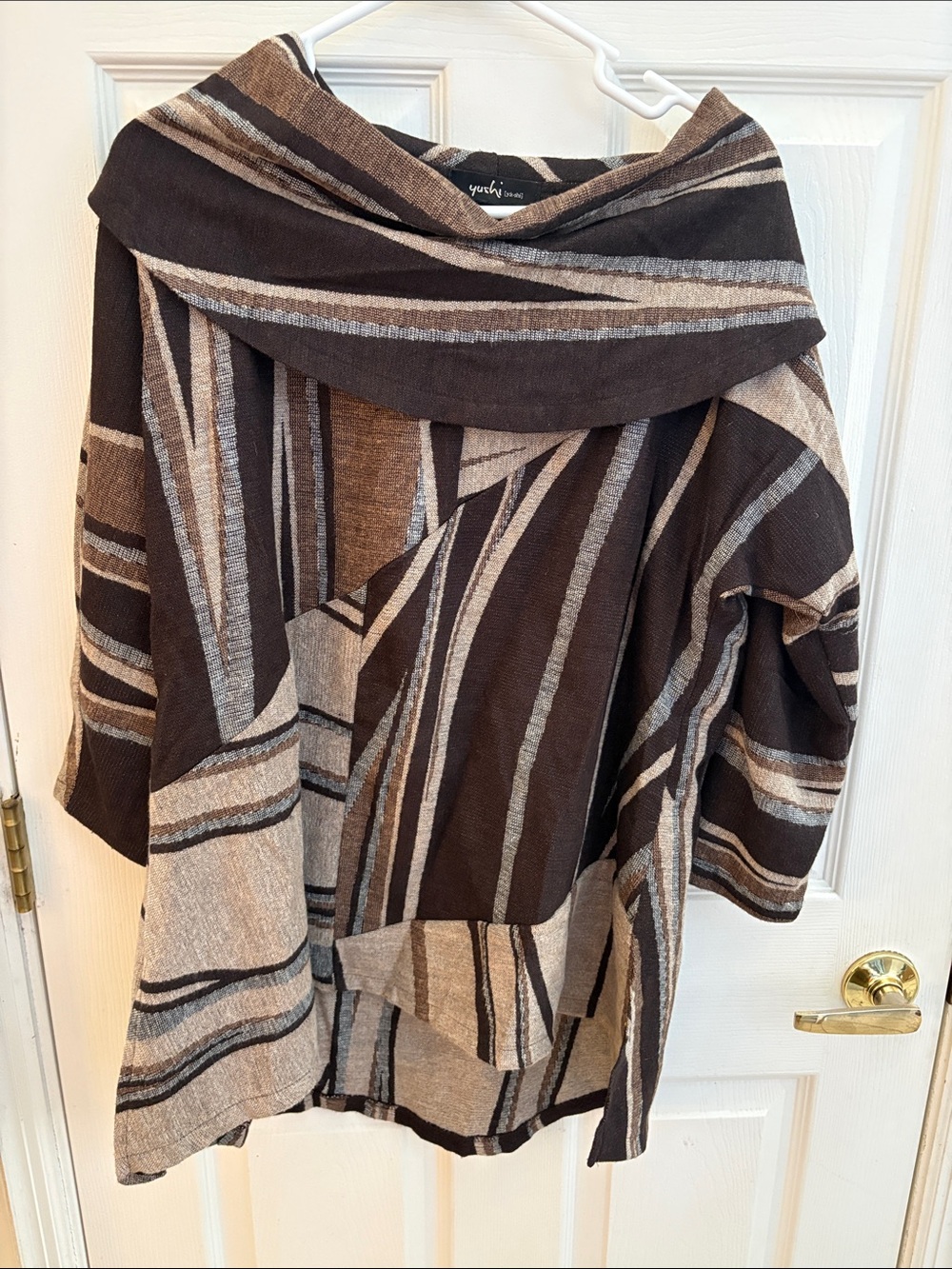 Yushi small? Boho poncho- like jacket wrap patchwork in shades of brown